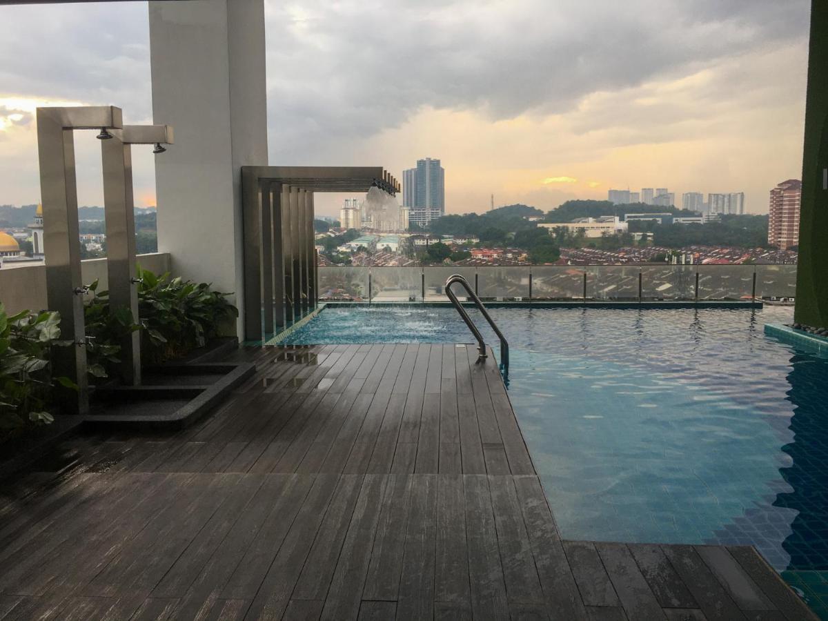 Zayah Homestudio Near Bukit Jalil / Mines Сери Кембанган Екстериор снимка